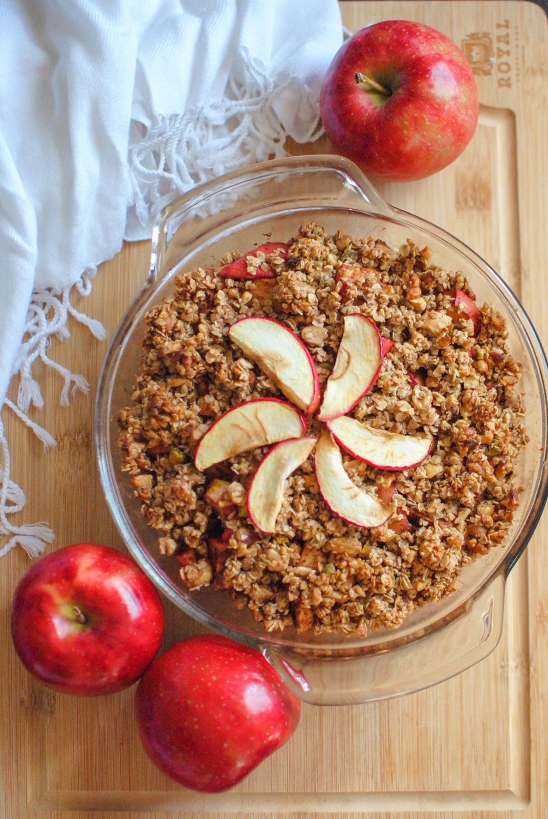 EASY DAIRY FREE APPLE CRISP - brunettecollective.com